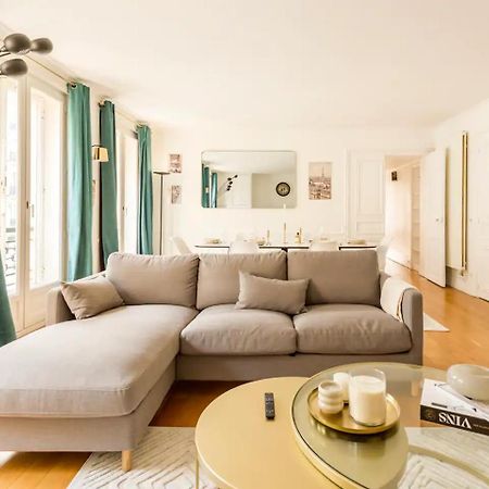 8P - 3Br Le Marais Spacious - Central - Historic Apt Paris Bagian luar foto