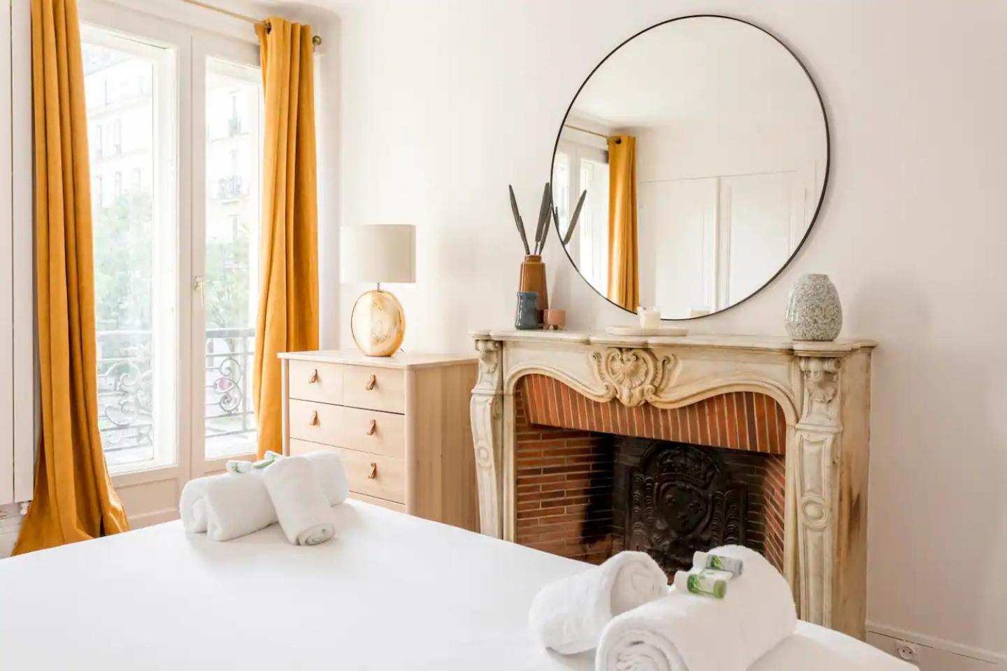 8P - 3Br Le Marais Spacious - Central - Historic Apt Paris Bagian luar foto