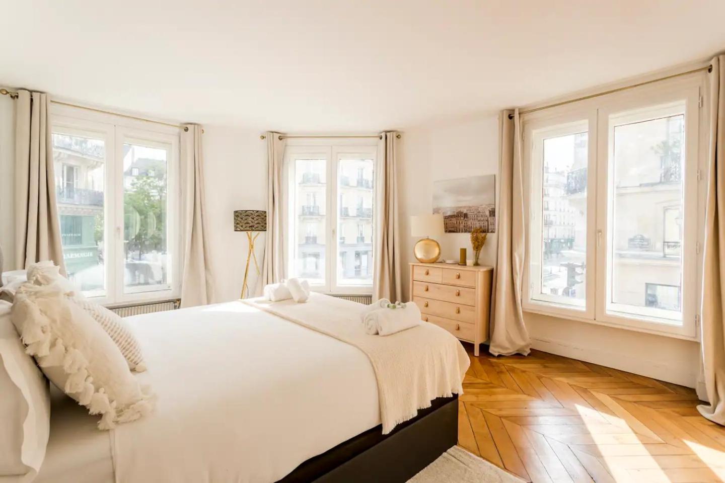 8P - 3Br Le Marais Spacious - Central - Historic Apt Paris Bagian luar foto